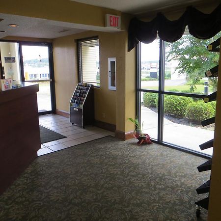 Budgetel Inn & Suites Macon Esterno foto
