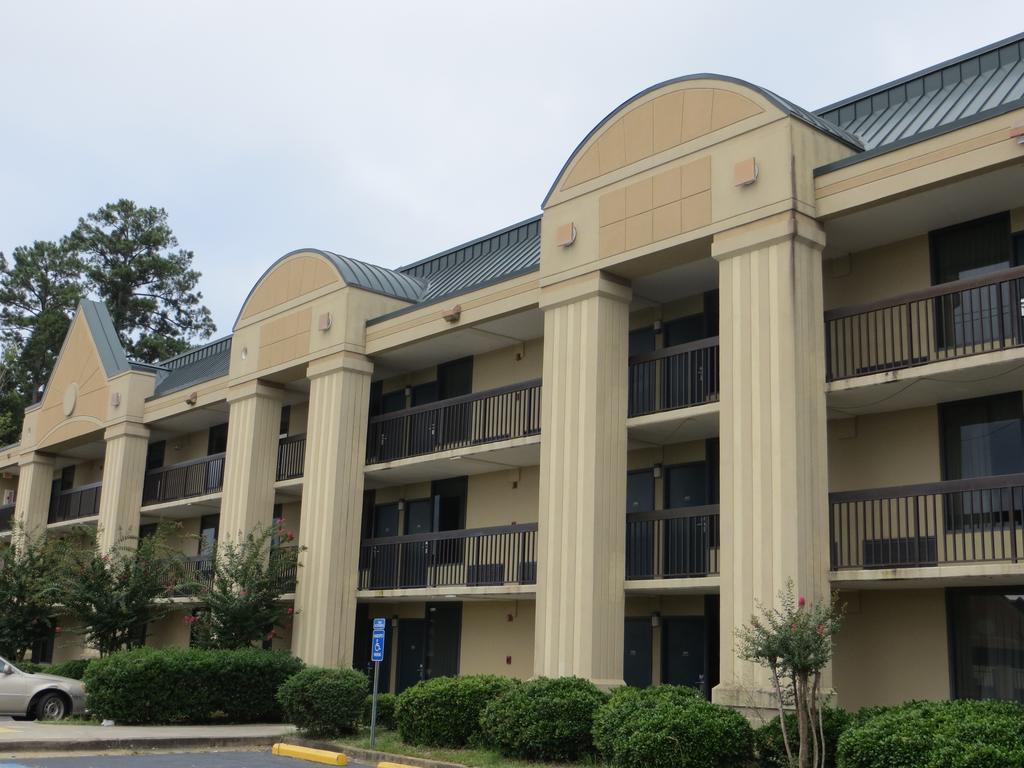 Budgetel Inn & Suites Macon Esterno foto