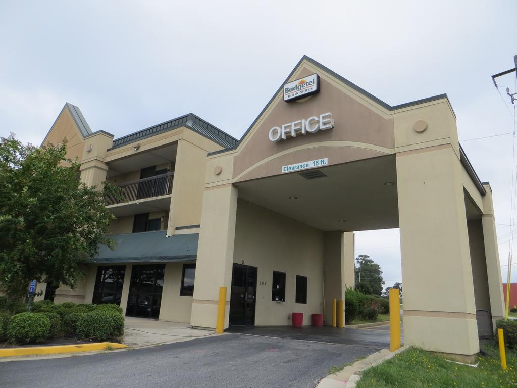 Budgetel Inn & Suites Macon Esterno foto