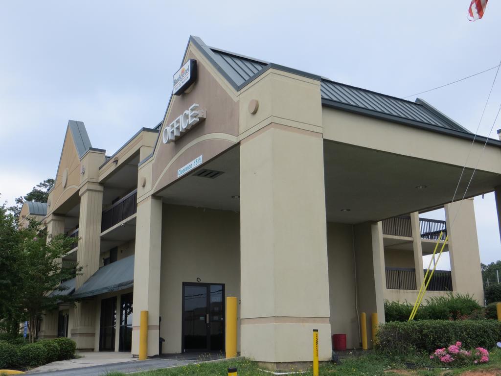 Budgetel Inn & Suites Macon Esterno foto