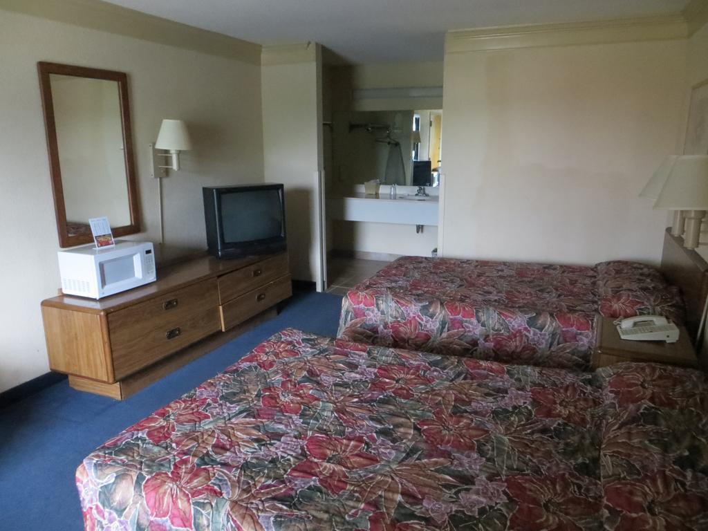Budgetel Inn & Suites Macon Camera foto