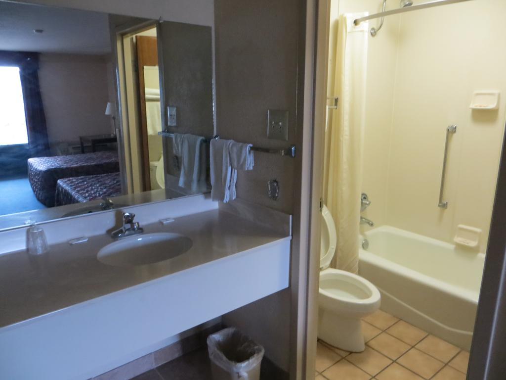 Budgetel Inn & Suites Macon Camera foto