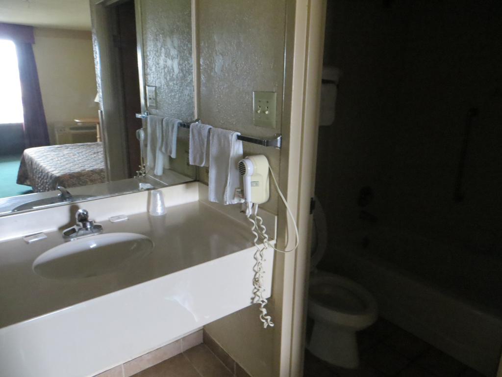 Budgetel Inn & Suites Macon Camera foto